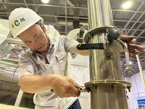 江西中煙井岡山卷煙廠 打好設備基礎 提高生產效率